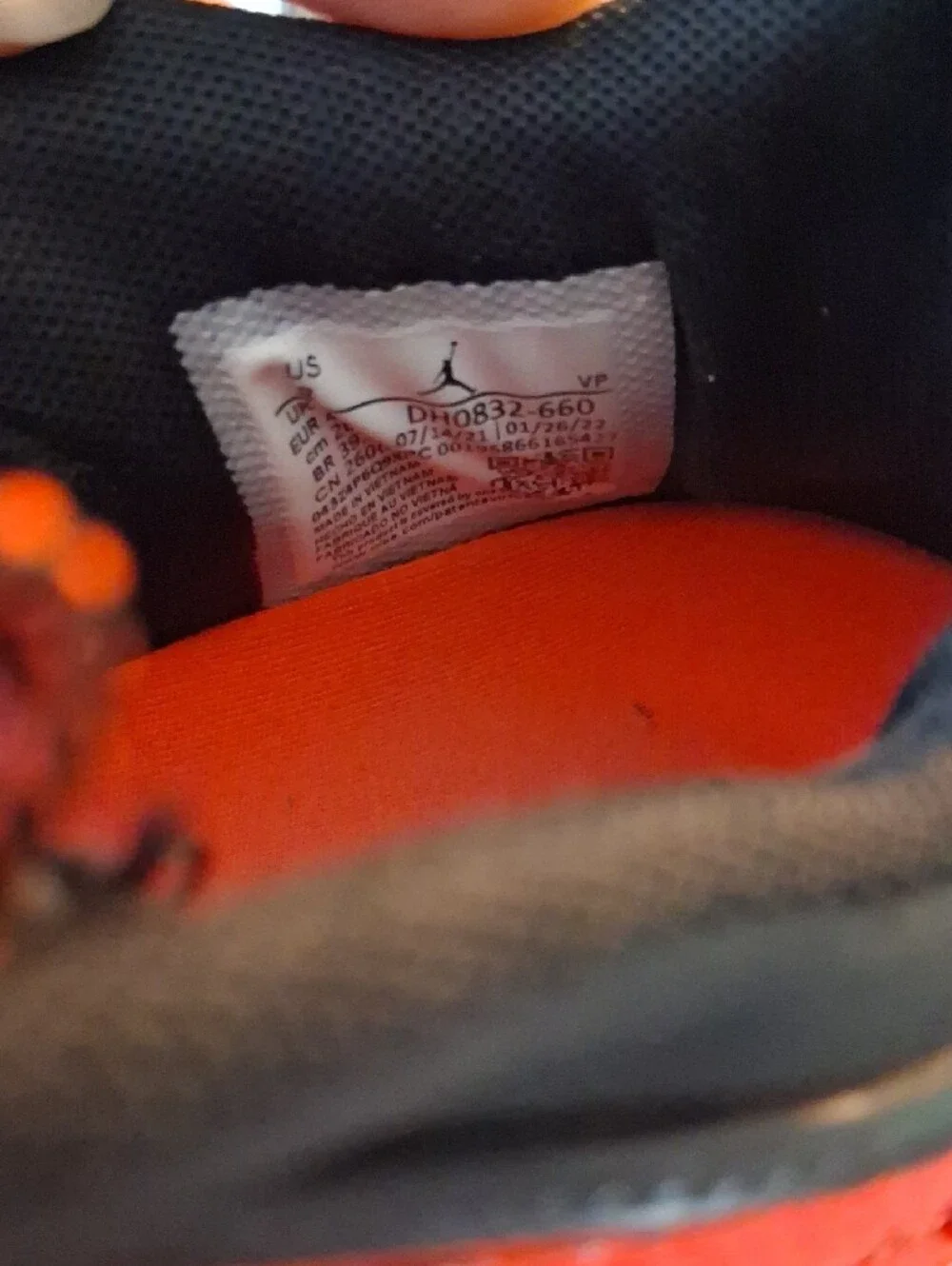 Jordan Men's Red and Black Performance Sneakers. Air Zoom N236MJ